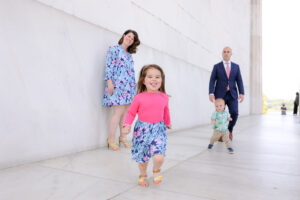 Family Photo Session at The Lincoln Memorial, Maisi Julian Photography