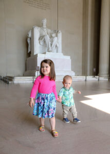 Family Photo Session at The Lincoln Memorial, Maisi Julian Photography