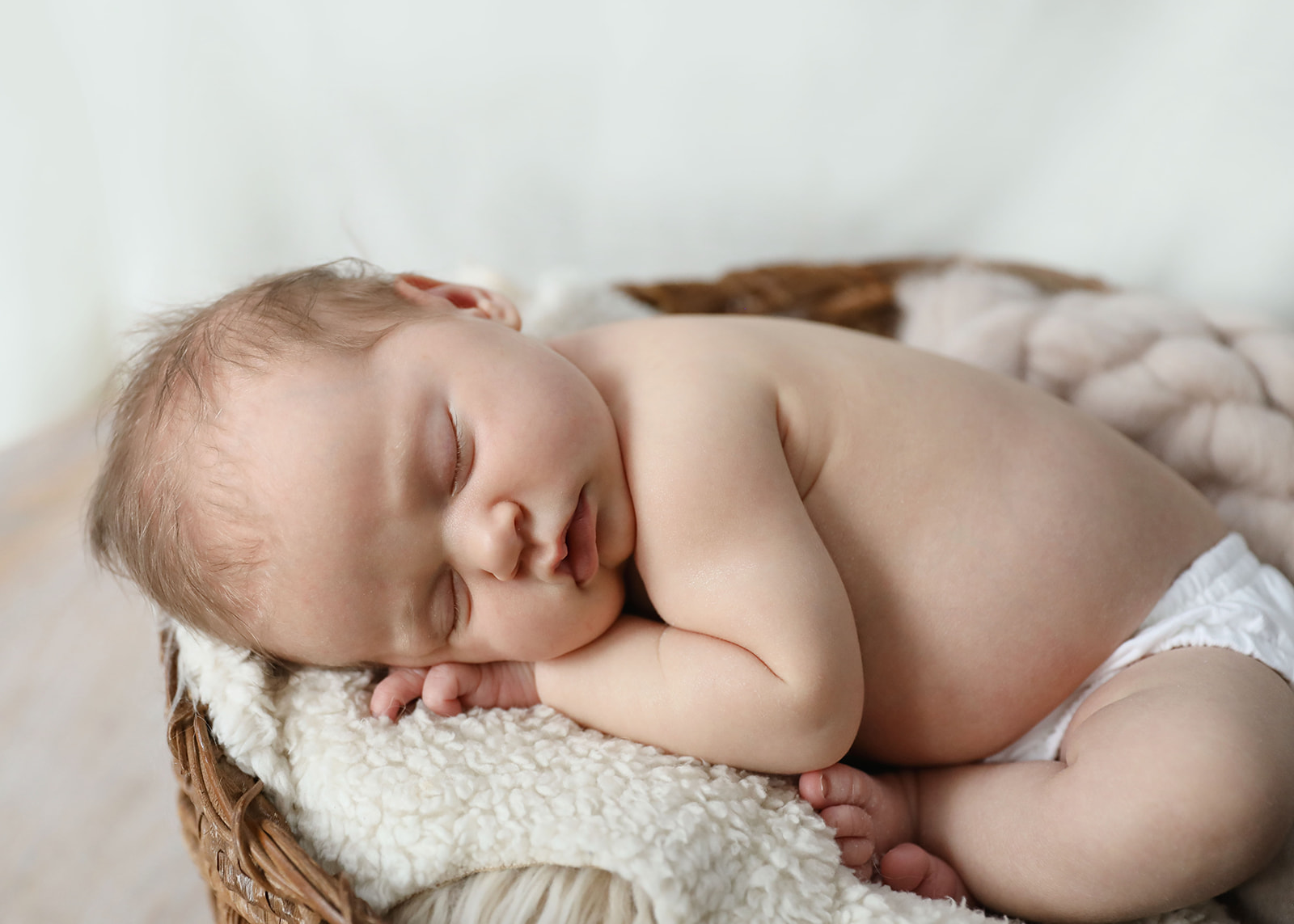 Newborn photo session with dog
