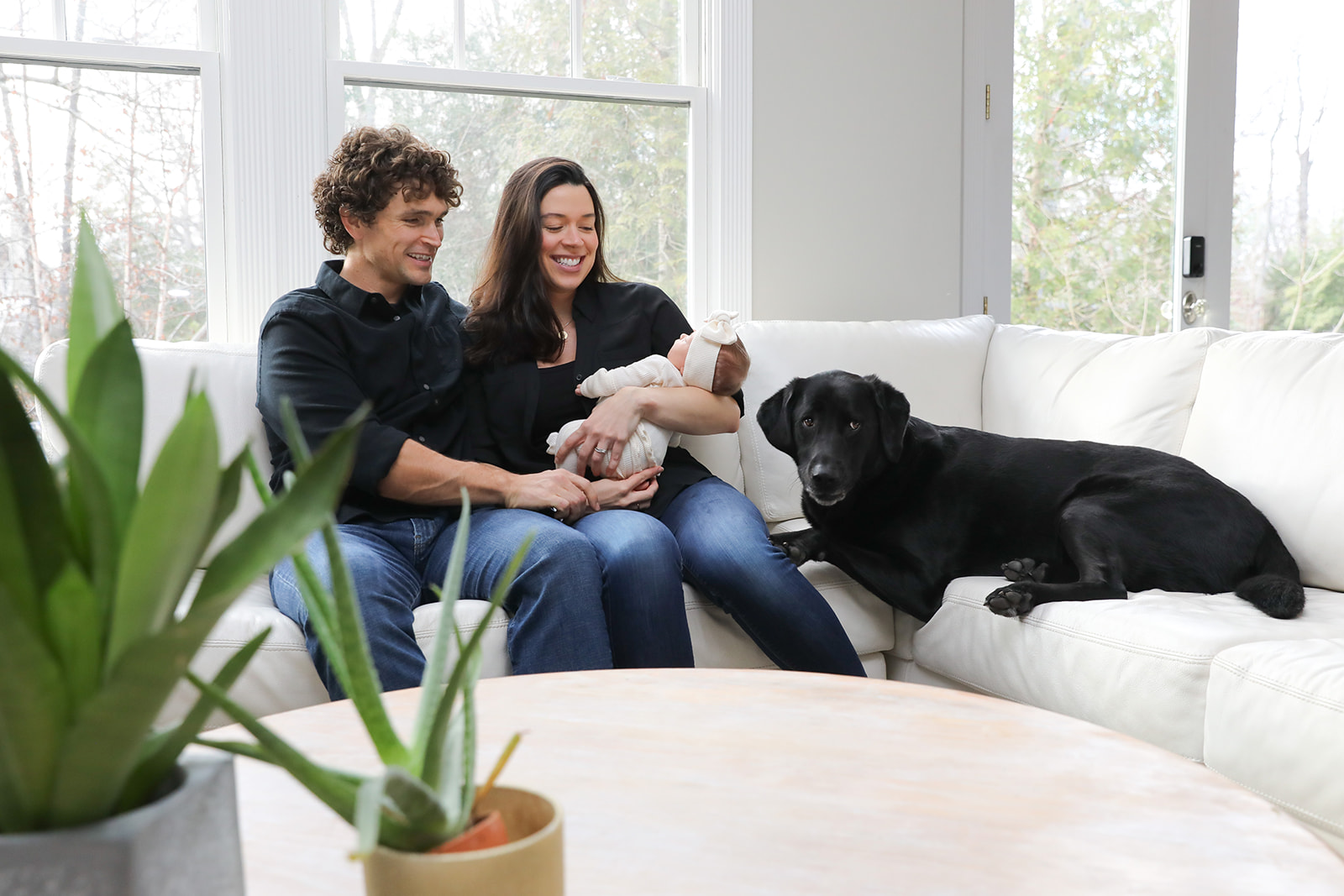 Newborn photo session with dog