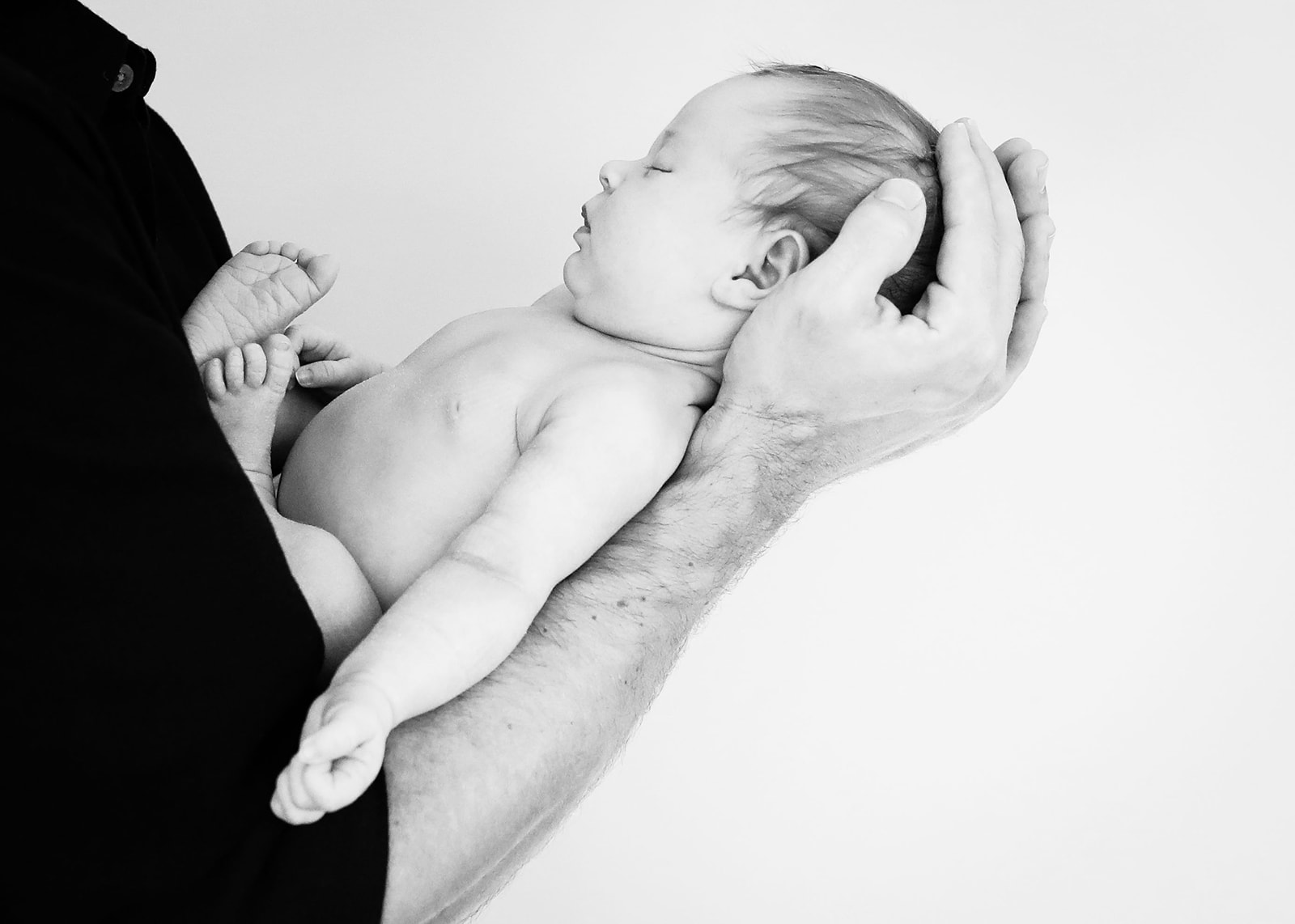 Newborn photo session with dog